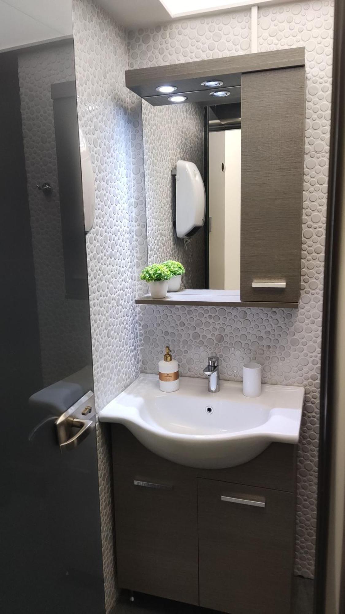 Ermou Downtown By Urban Retreat Athens